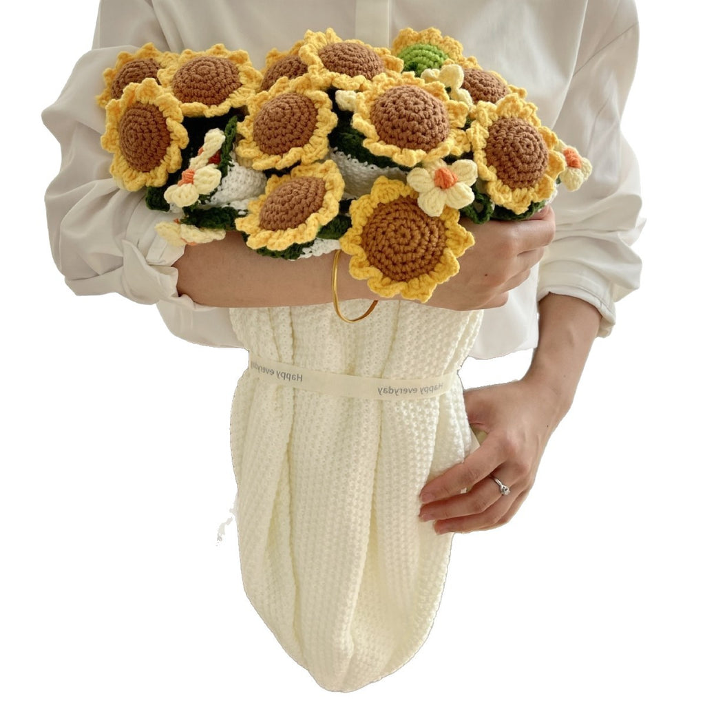 Handgefertigte Häkeldecke mit floralen 3D-Blüten